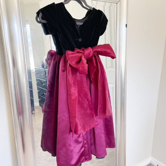 Girl’s Custom Dress - Picture 4 of 7